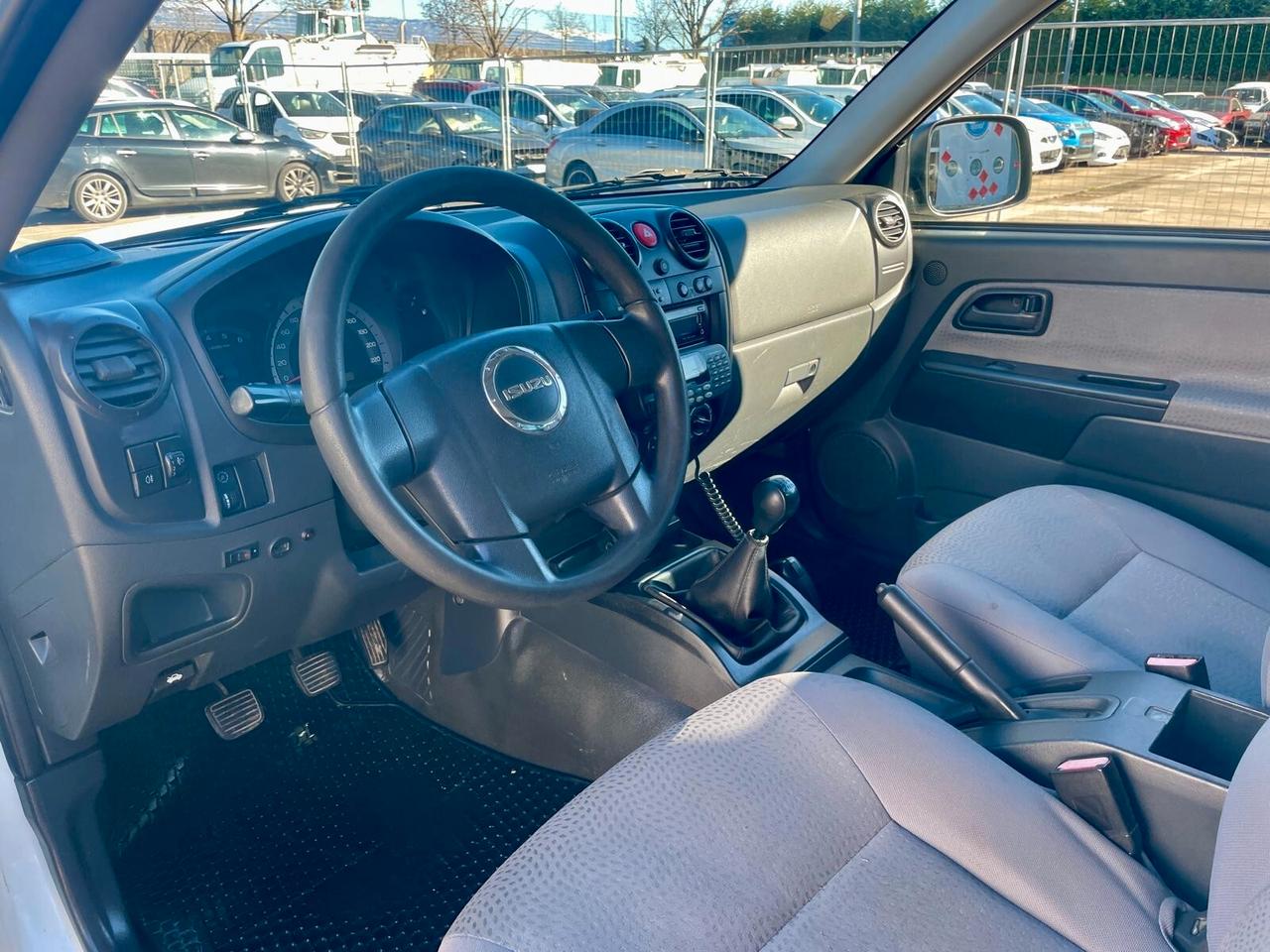 ISUZU D-MAX 2.5 TD CR SPACE L SUPER - 4X4