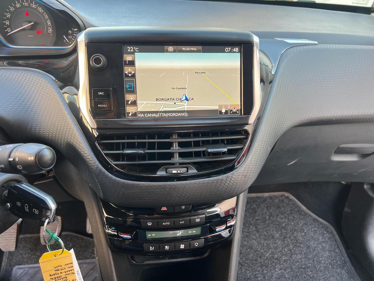 Peugeot 2008 BlueHDi 120 S&S Crossway