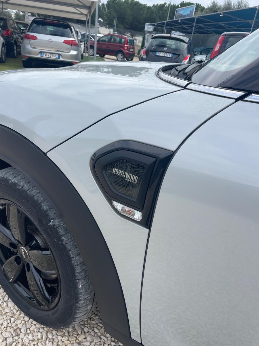 MINI - Countryman - Mini One D Northwood Edition