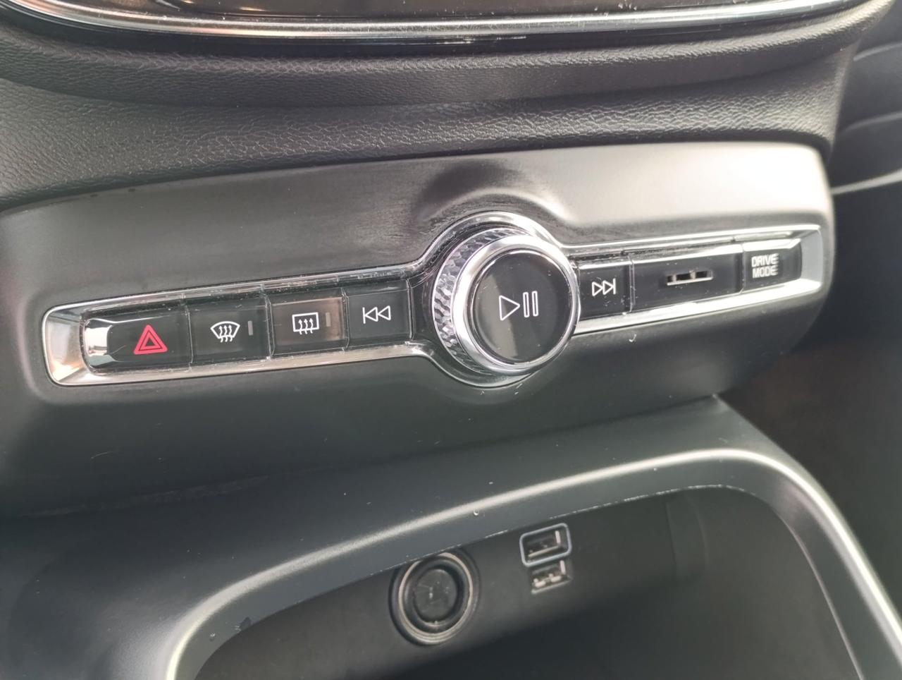 Volvo XC40 2.0 d3 Business Plus awd geartronic my20