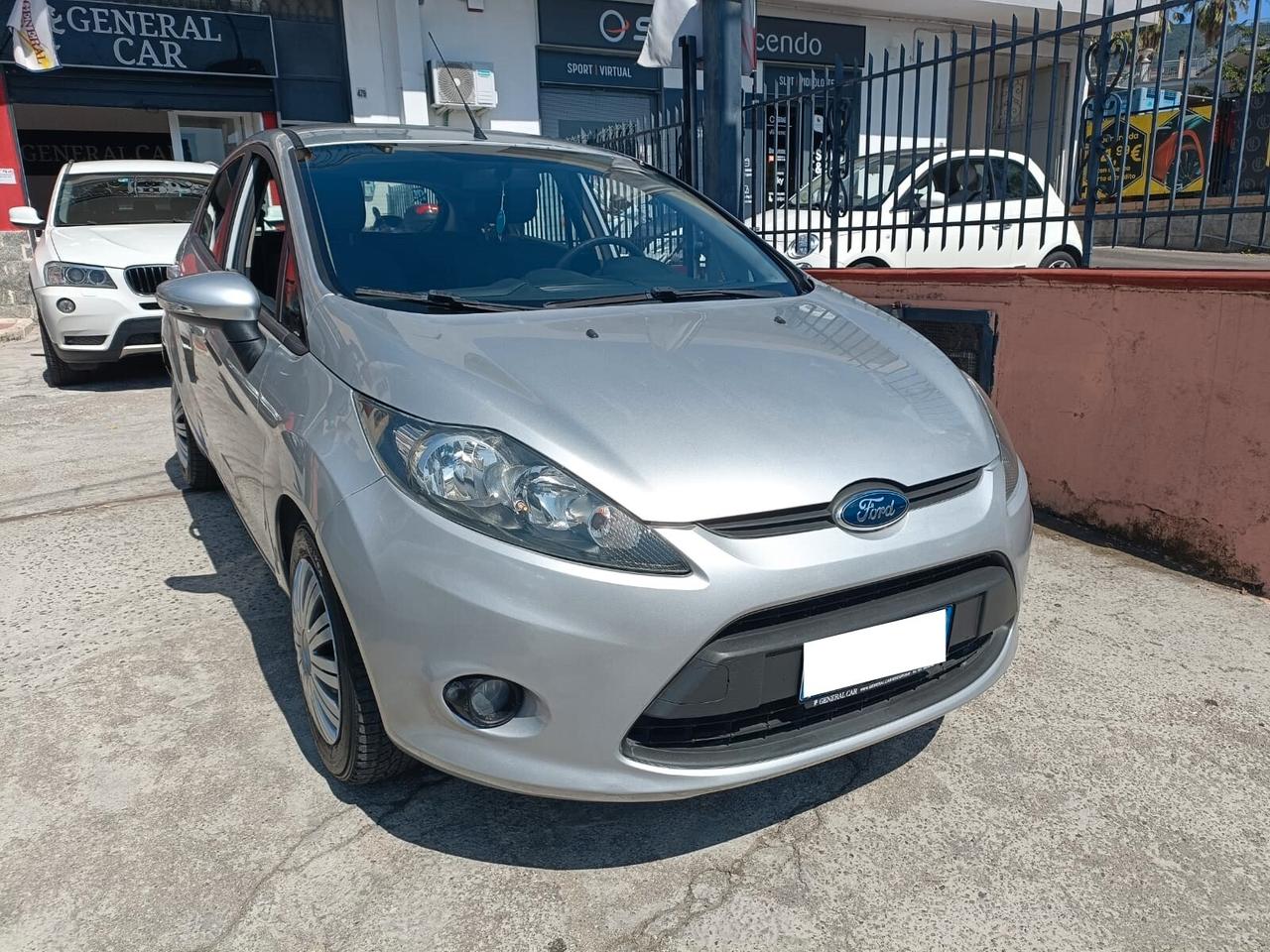 Ford Fiesta Ikon 1.4 TDCi 70CV 5 porte