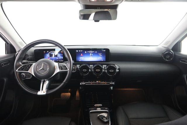 MERCEDES-BENZ A 180 A 180 d Automatic Advanced