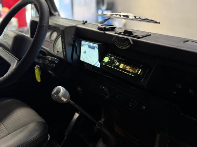 LAND ROVER Defender 110 TD5 CREW CAB TOMB RIDER *250 / MONDO*