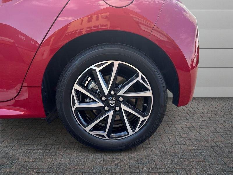 Toyota Yaris Hybrid Trend MY22