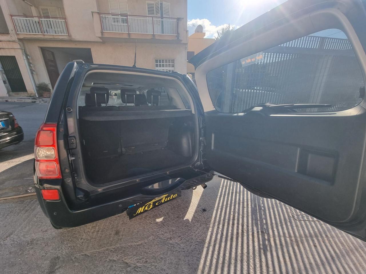 Suzuki Grand Vitara 1.9 DDiS 5 porte