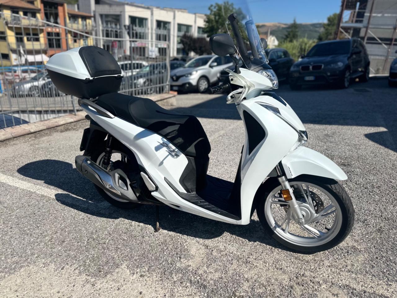 HONDA SH 150 BIANCO PERLA