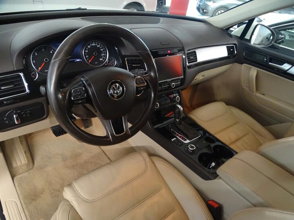 VW Touareg 3.0 TDI 4x4 gancio Alu 20