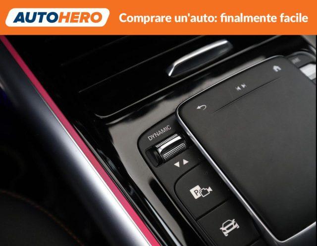 MERCEDES-BENZ GLA 180 d Automatic Premium