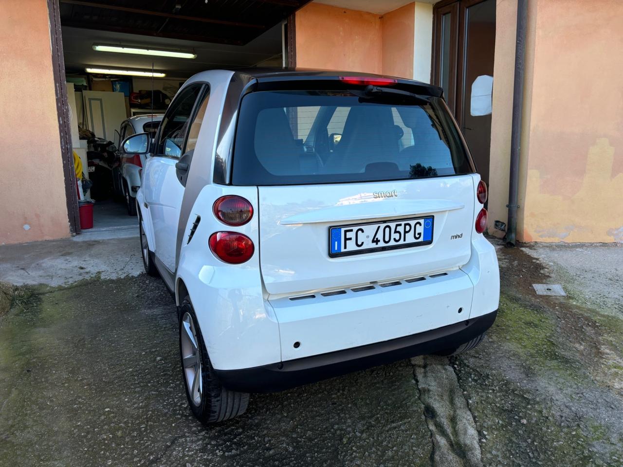 Smart ForTwo 1000 52 kW MHD coupé pure