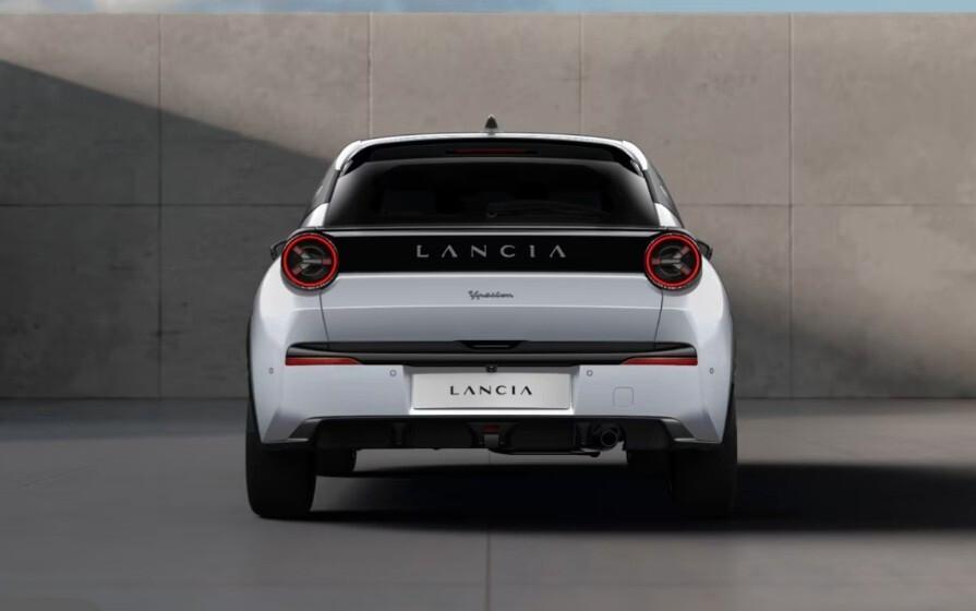 Lancia Ypsilon Hybrid e-DCT LX Automatic Km0