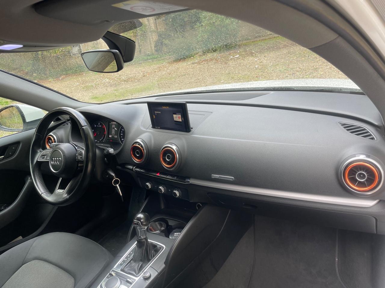 Audi A3 SPB 1.6 TDI S tronic Sport