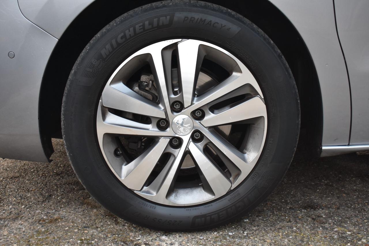 Peugeot Traveller 8 Posti 2.0 BlueHdi 144cv