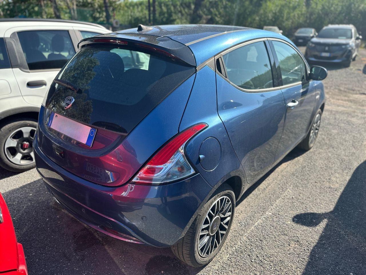 LANCIA Ypsilon III 2021 - Ypsilon 1.0 firefly hybrid Platino s&s 70cv