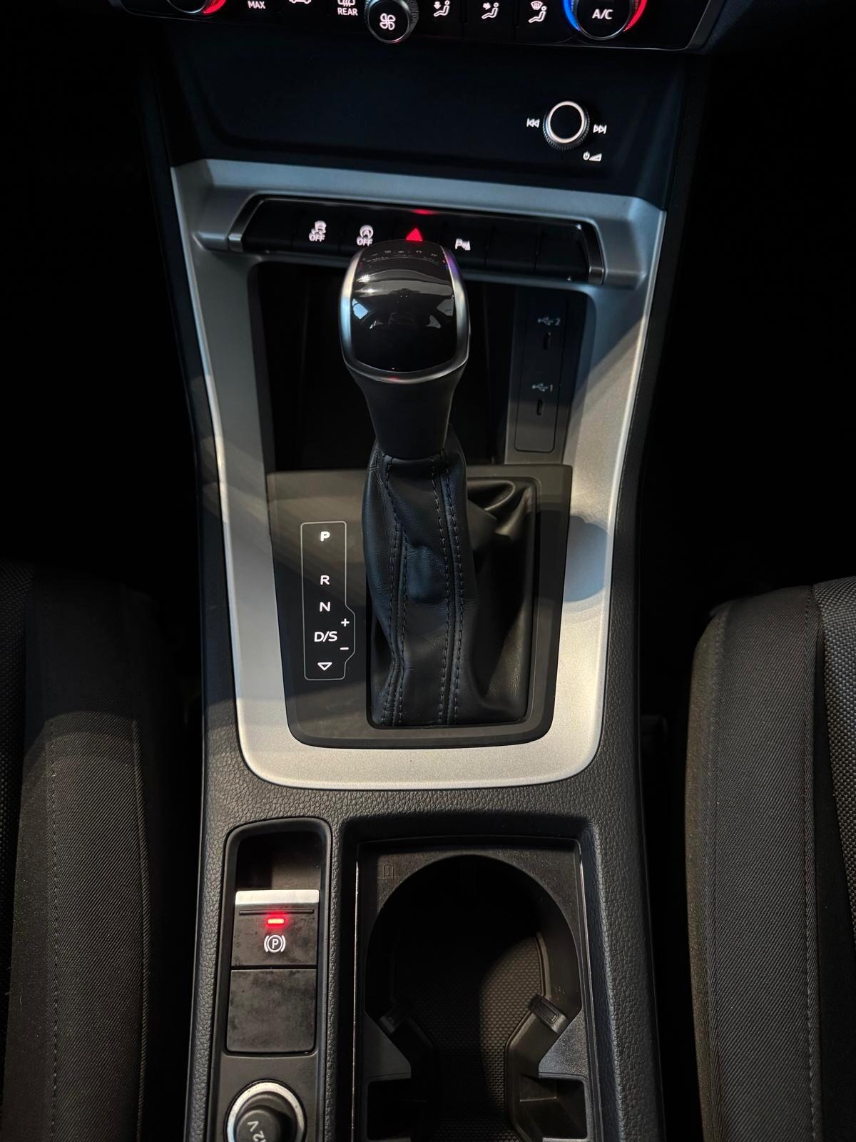 Audi Q3 45 TFSI quattro S tronic