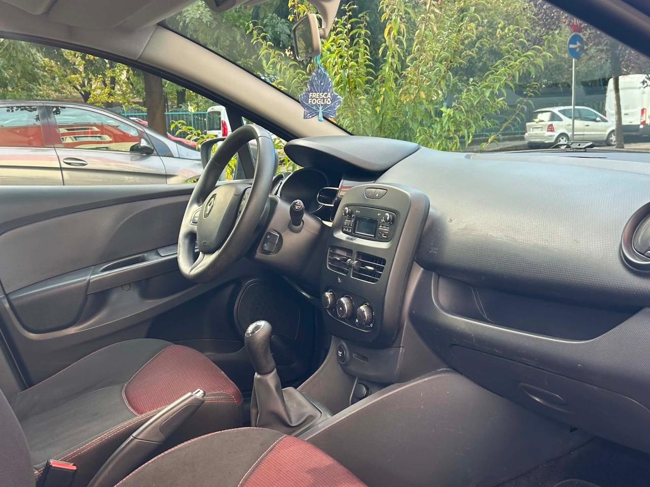 Renault Clio Sporter 1.2 75CV Live