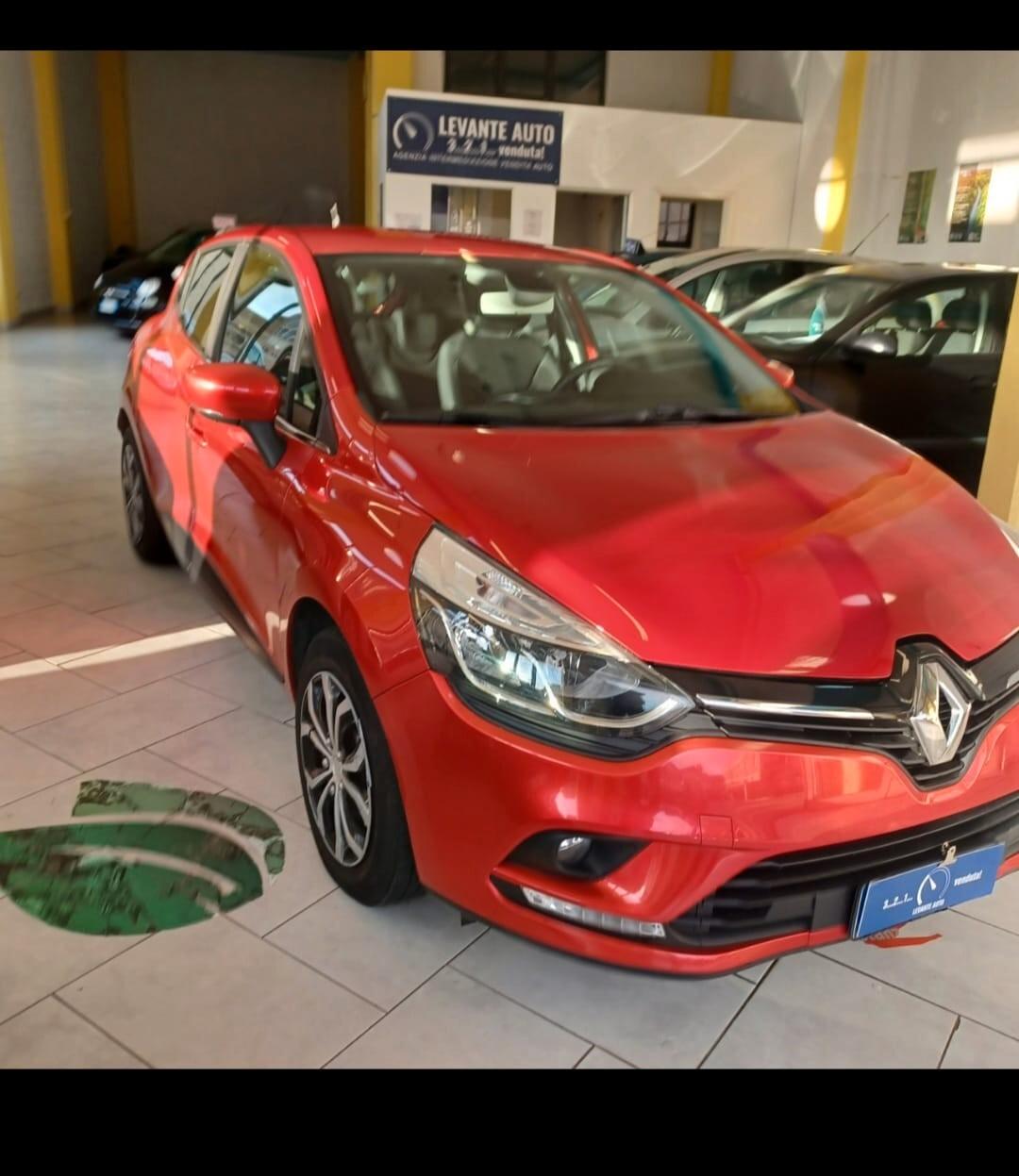 NEOPATENTATI CLIO GPL PERFETTA