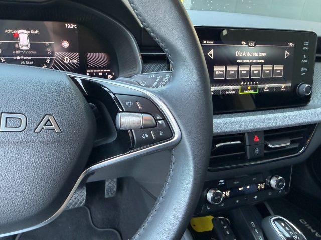 SKODA Kamiq 1.0 TSI DSG Black Dots Camera LED DAB+ Keyless