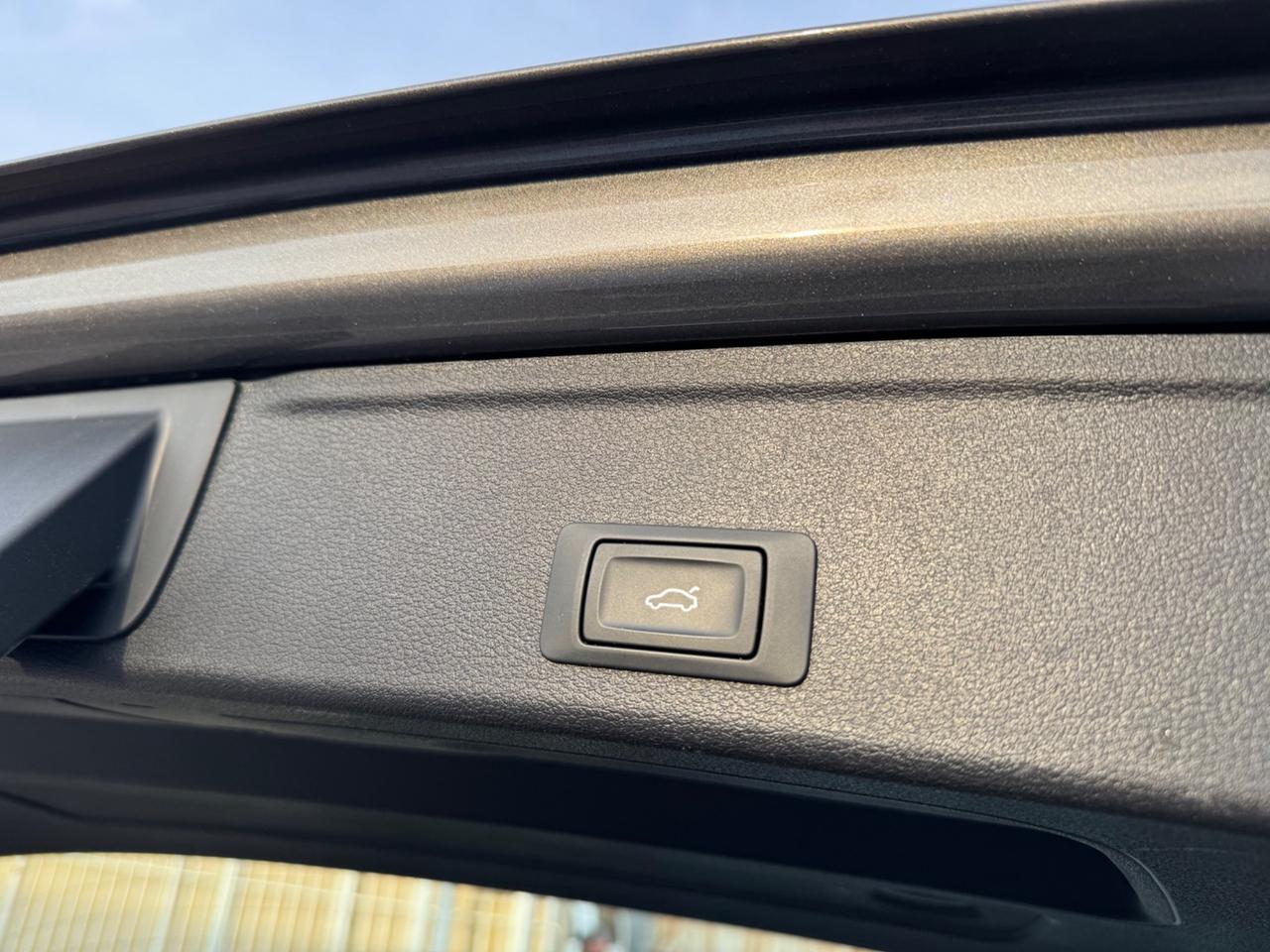 Audi A4 allroad 40 TDI 204 CV QUATTRO Identity Contrast