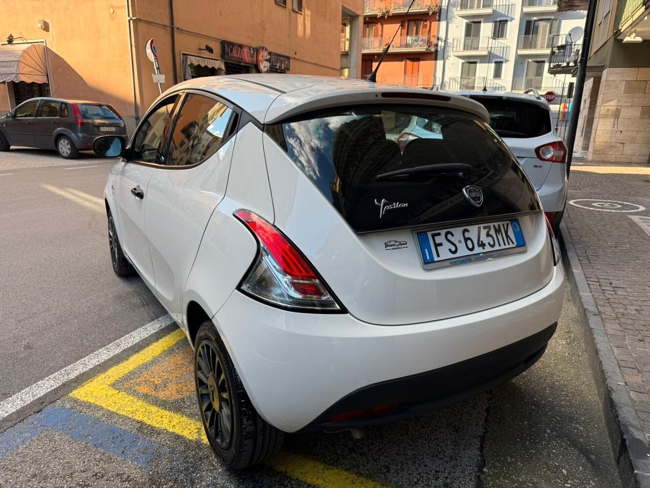 Lancia Ypsilon 1.2 69 CV 5 porte GPL Ecochic Gold