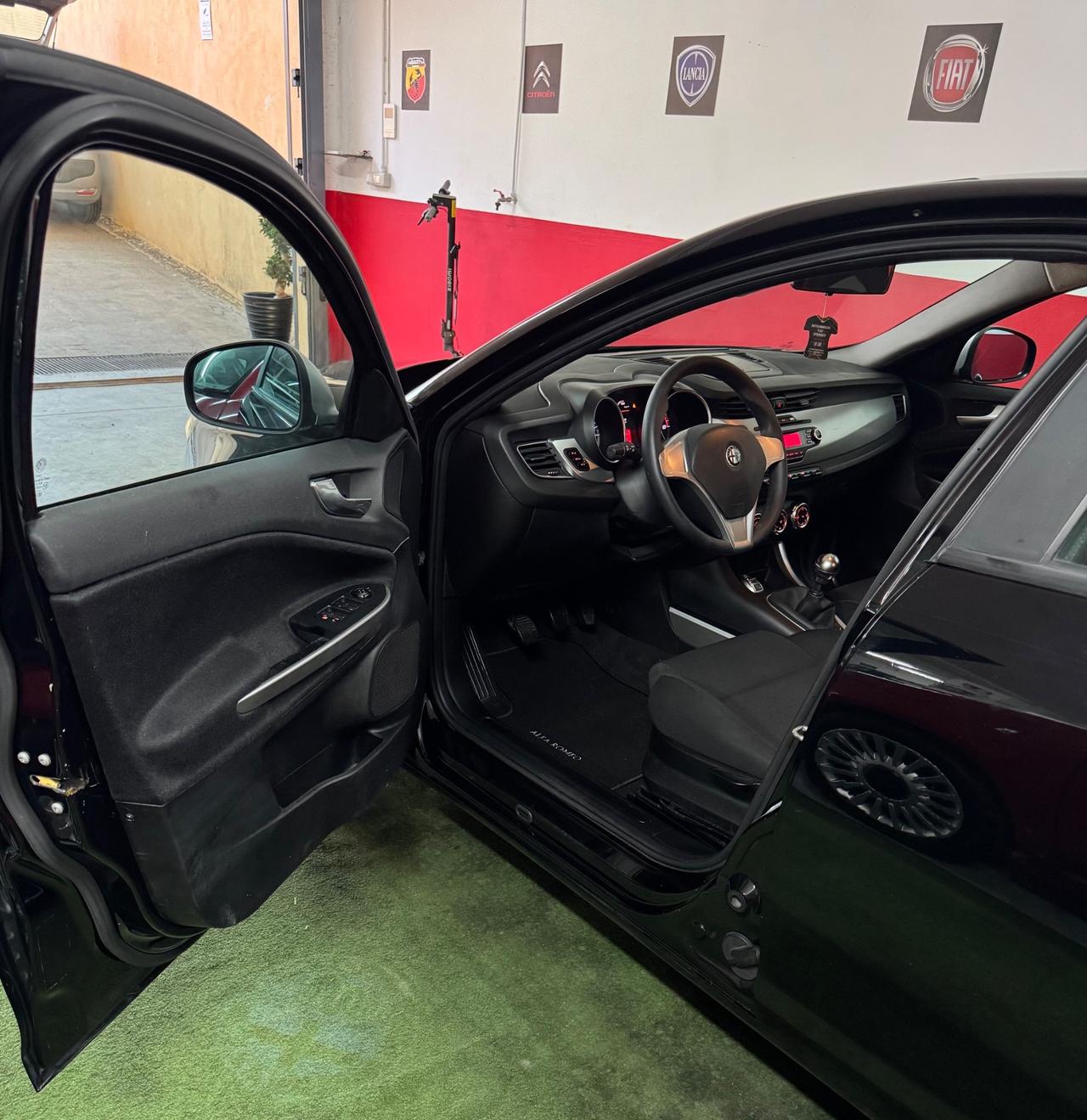Alfa Romeo Giulietta 1.4 BENZINA 120 CV DA VETRINA