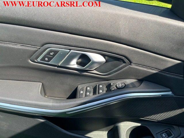 BMW 318 d 48V Touring Sport + Gancio Traino