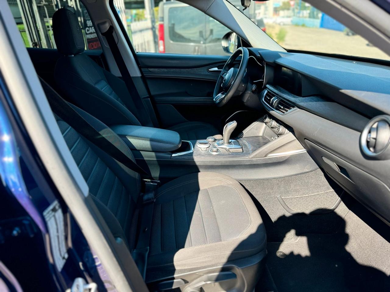 Alfa Romeo Stelvio 2.2 Turbodiesel 160 CV AT8 RWD