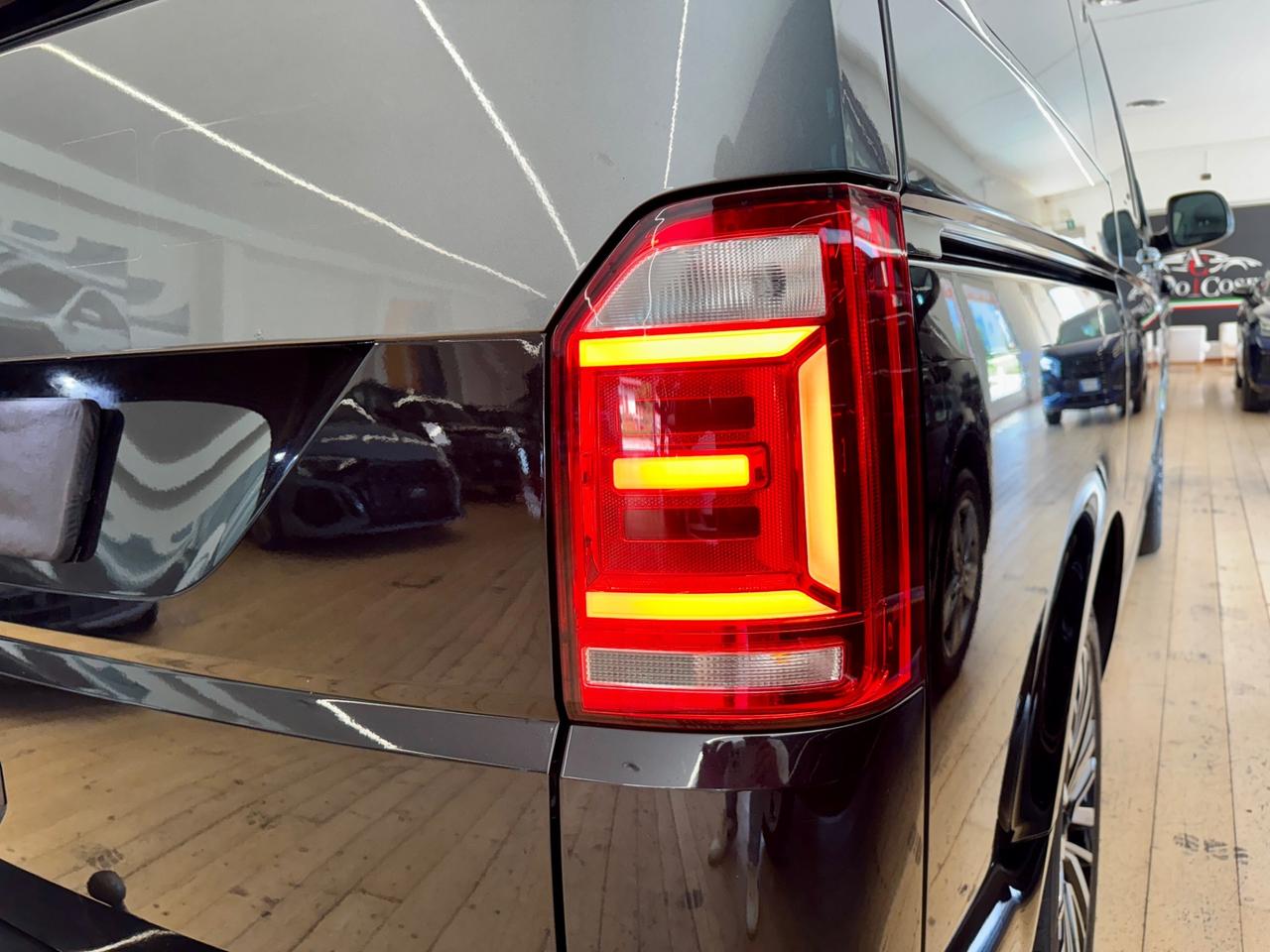 Volkswagen Multivan 2.0 TDI 204CV DSG Bulli 70