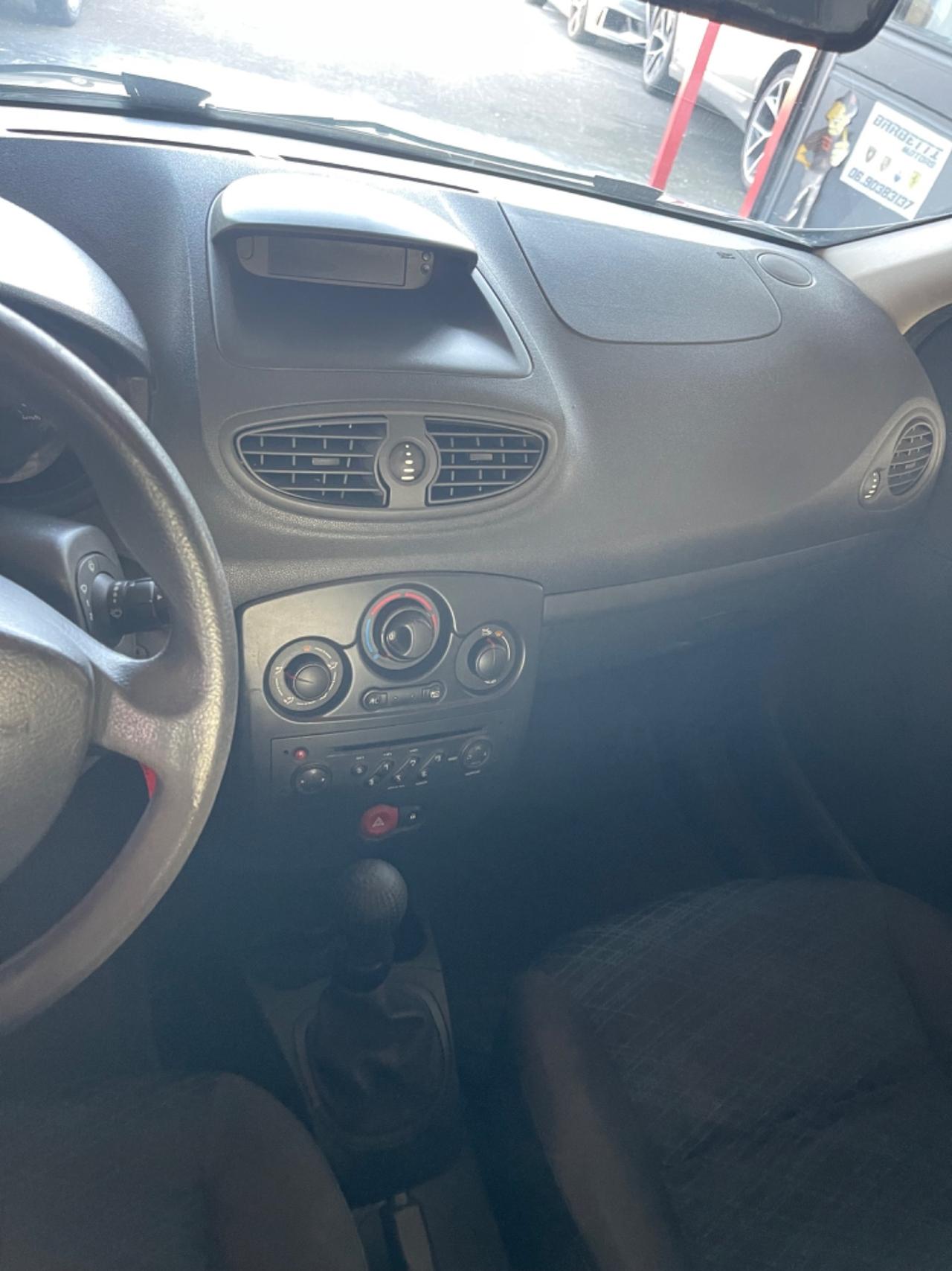 Renault Clio 1.2 SW PERMUTE RATE