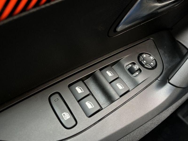 Peugeot 2008 2008 1.2 puretech Active Pack s&s 100cv