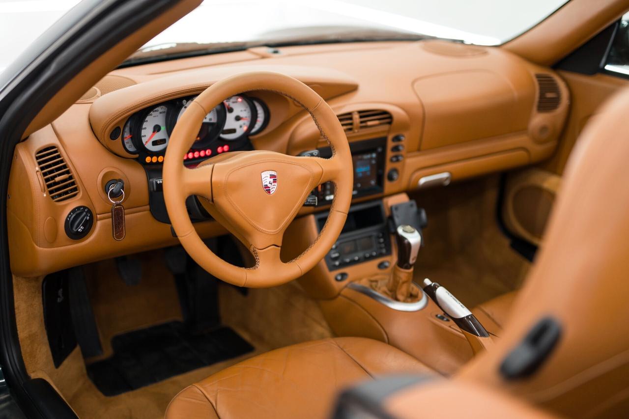 Porsche 911 Carrera cat Cabriolet