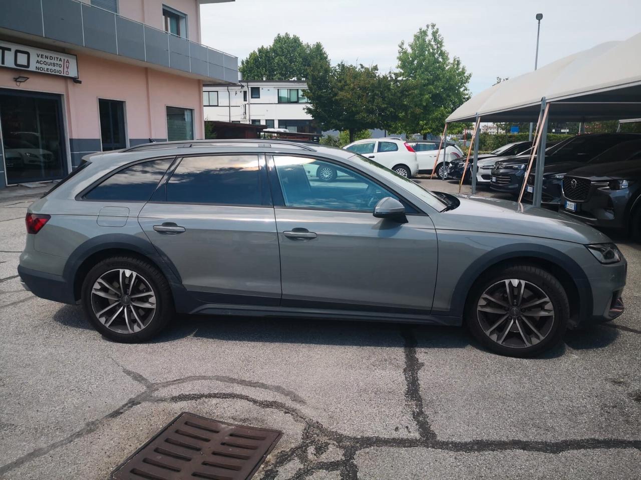 Audi A4 allroad 45 TDI tiptronic Business Evolution ***IVA DETRAIBILE***