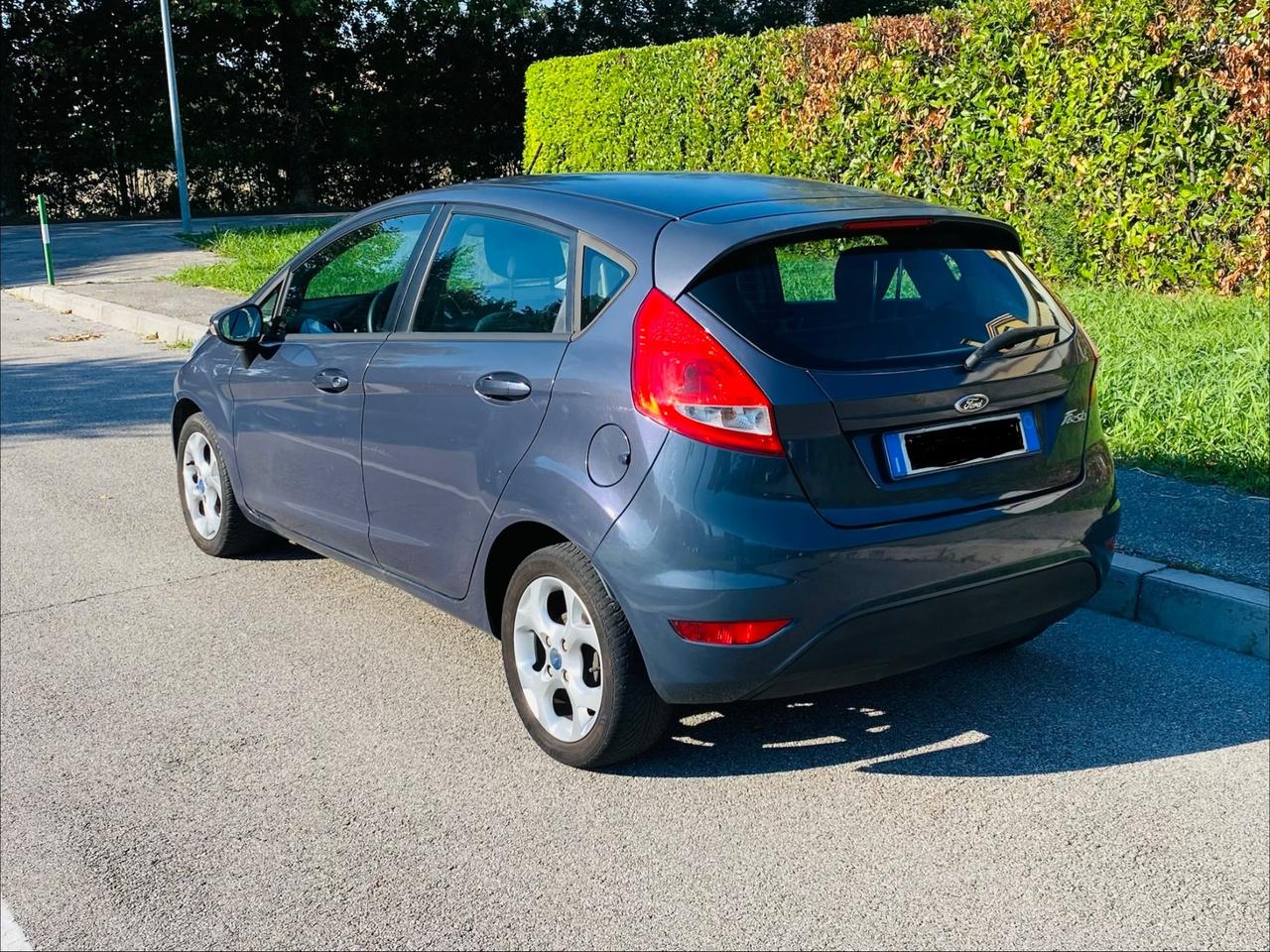 Ford Fiesta Ikon 1.4 16V 5p.Bz.- GPL Business