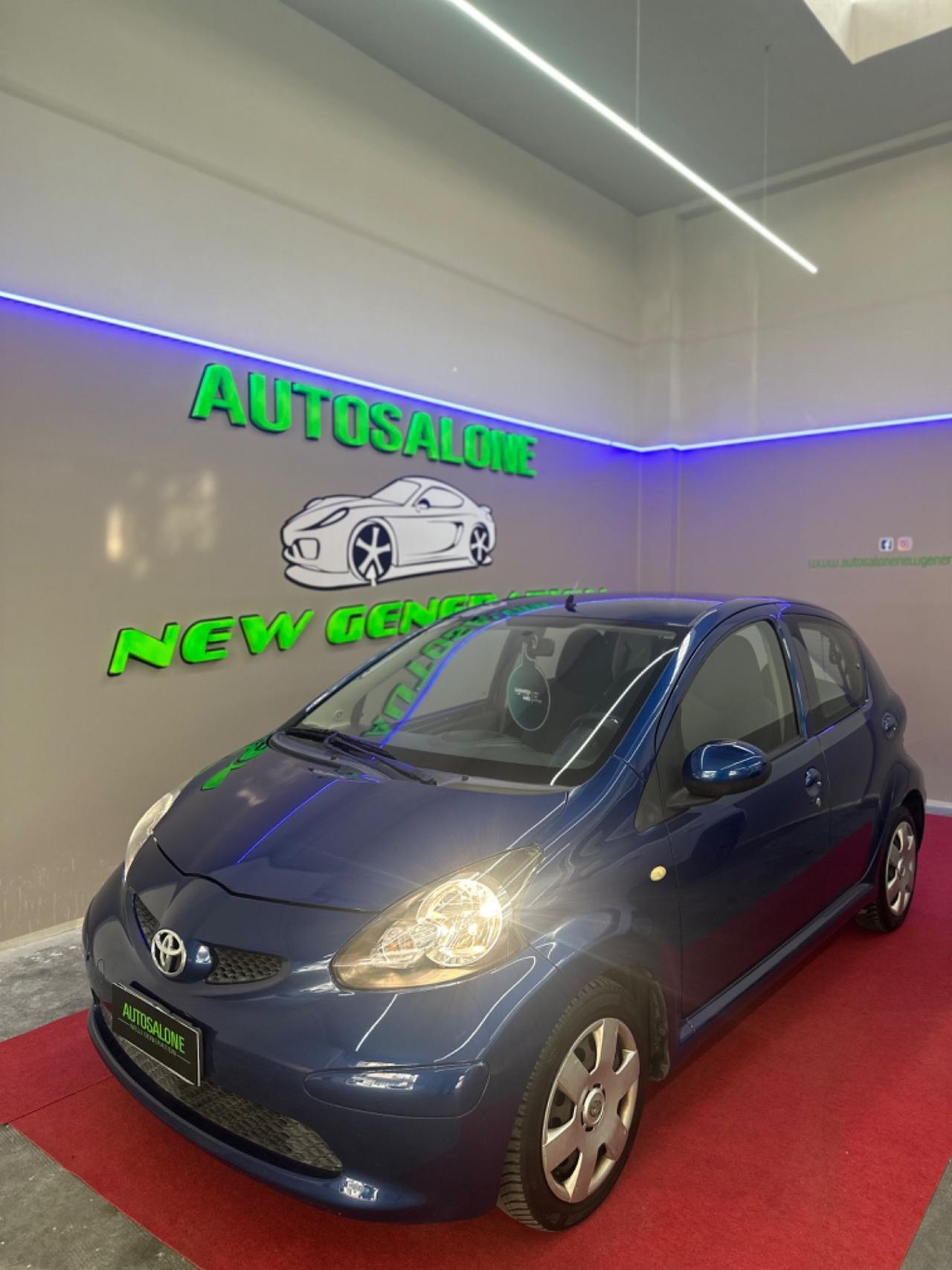 Toyota Aygo 1.0 12V VVT-i 5 porte Griffe