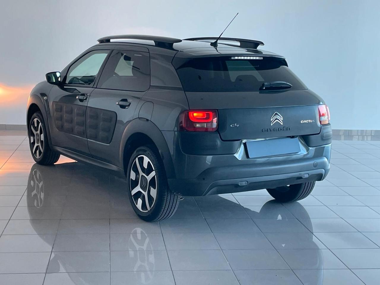 Citroen C4 Cactus BlueHDi 100 Shine