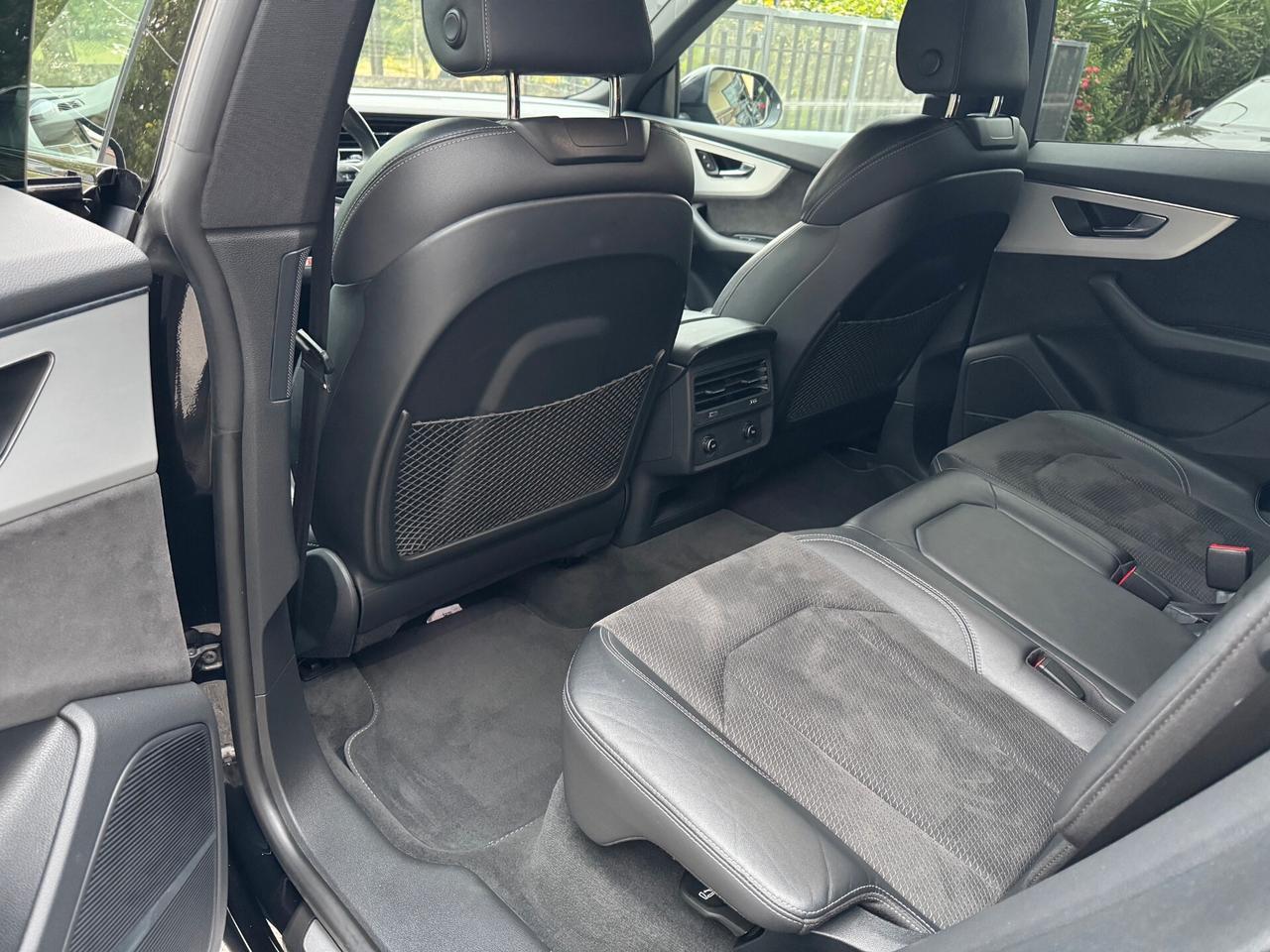 Audi Q8 45 TDI quattro tiptronic Sport