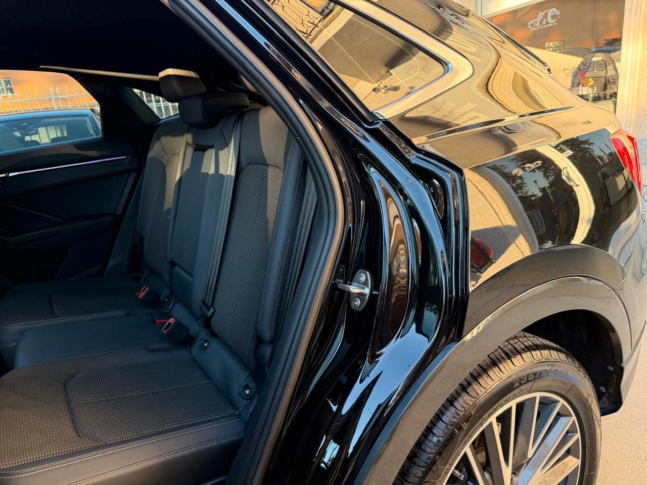 Audi Q3 SPORTBACK S-LINE TETTO