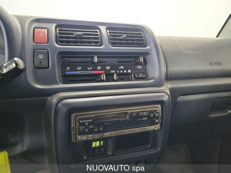 Suzuki Jimny Jimny 1.3i 16V cat 4WD JLX