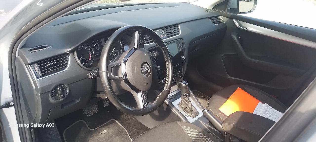 Skoda Octavia 1.6 TDI CR 115 CV DSG Wagon Style