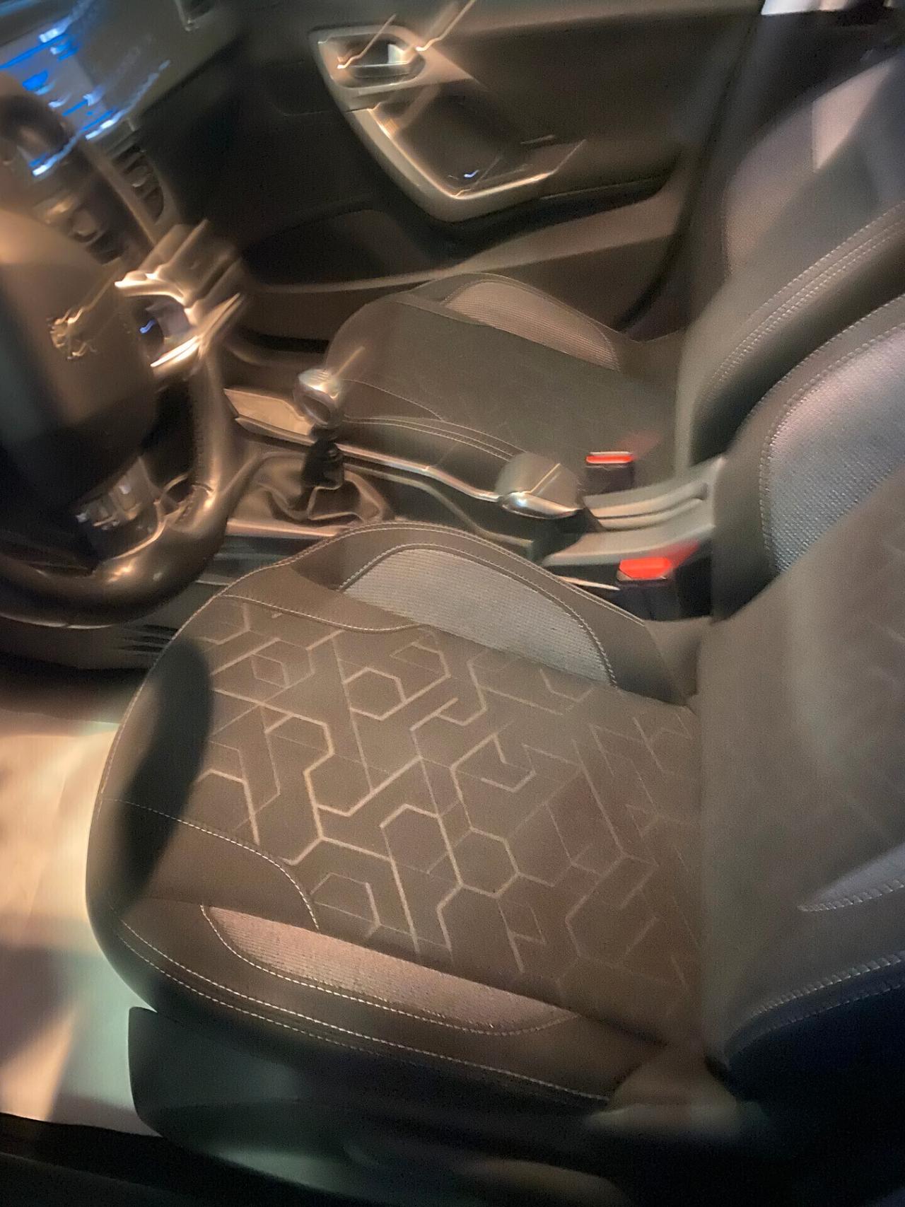 Peugeot 2008 BlueHDi 75 Active