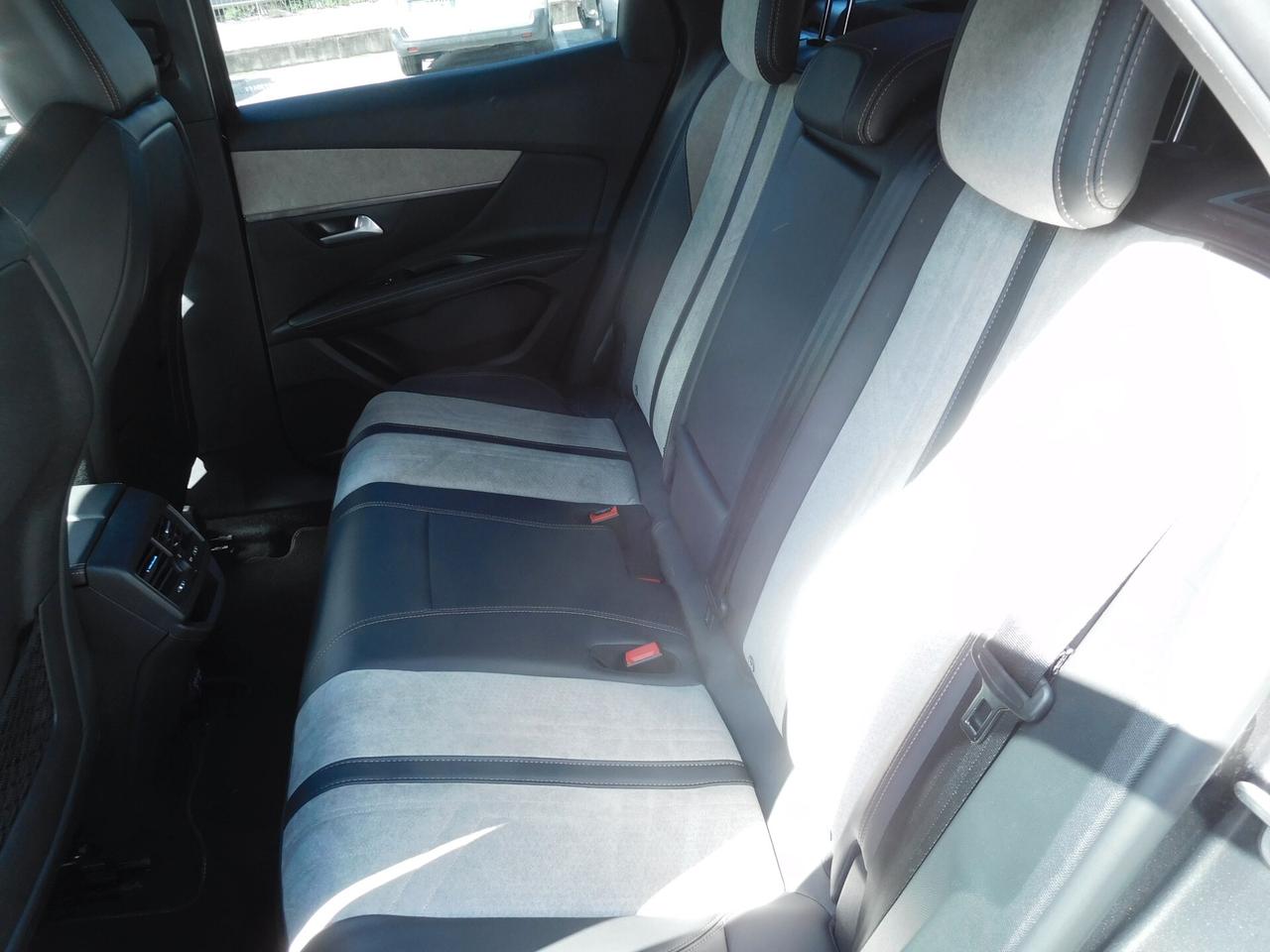 Peugeot 3008 Hybrid 225 e-EAT8 GT Pack