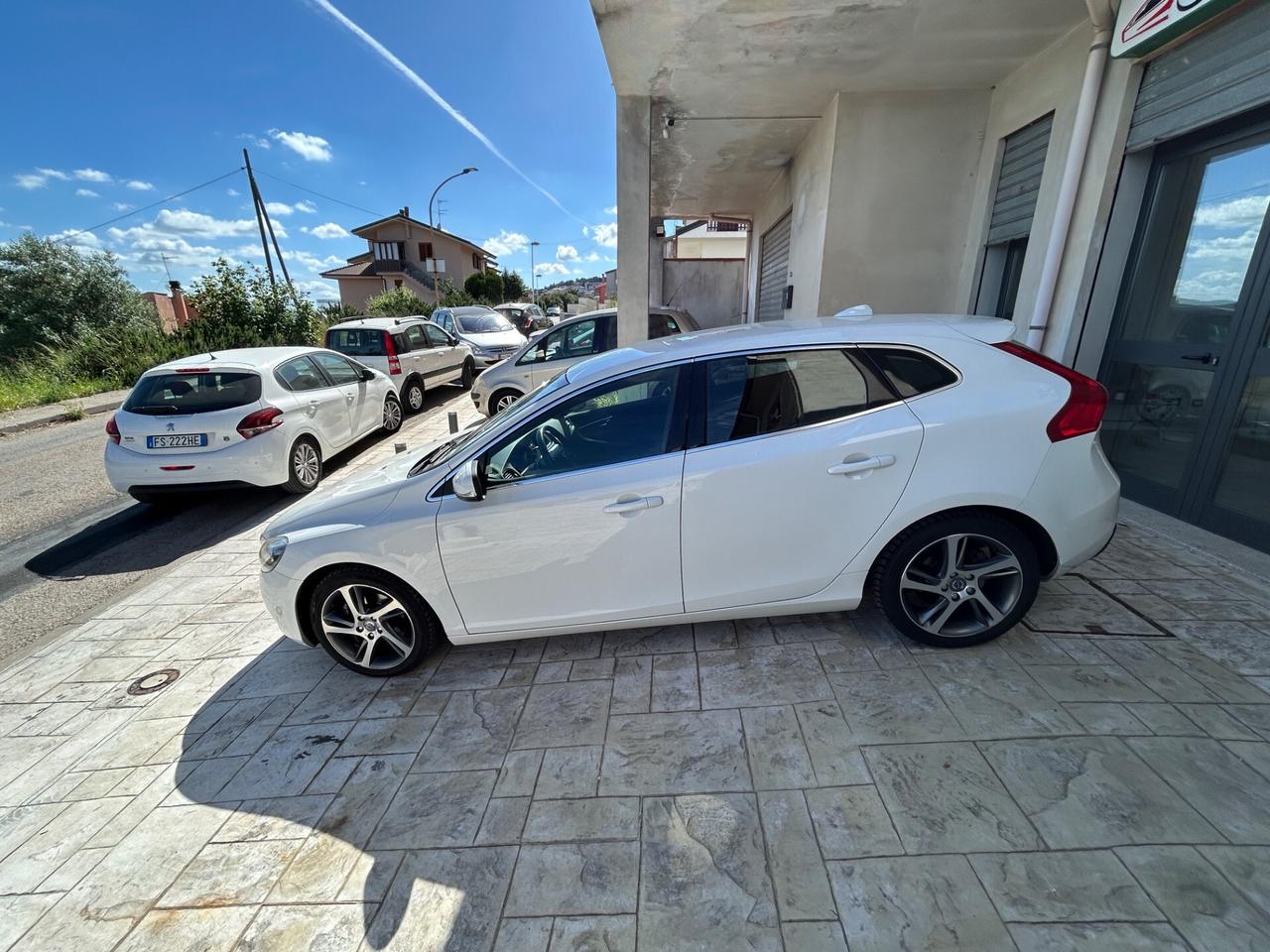 Volvo V40 2.0 120 cv D2 UNICOPROP.