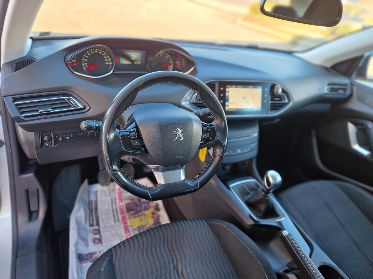 Peugeot 308 BlueHDi 120 S&S Allure