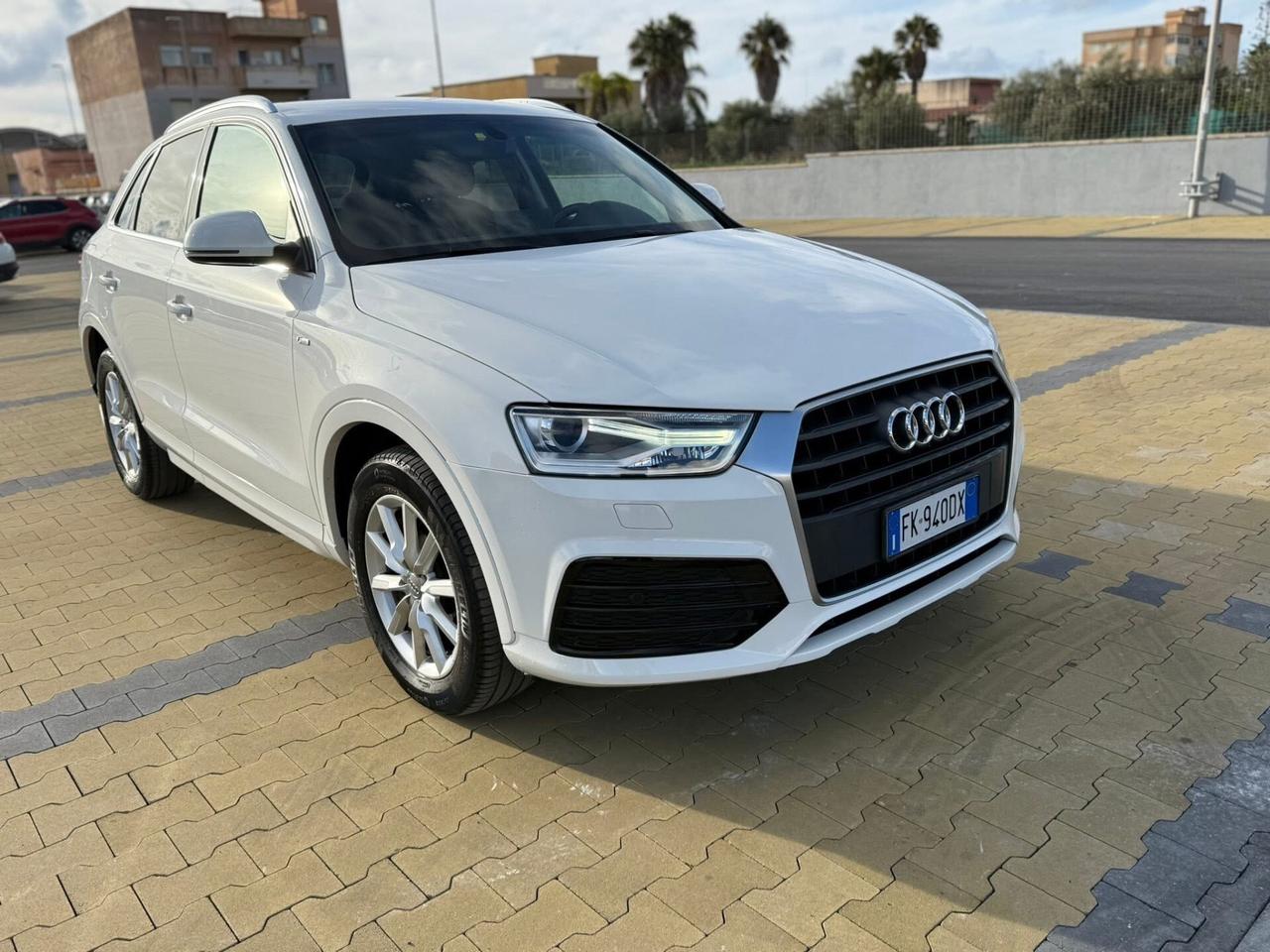 Audi Q3 2.0 TDI 150 CV S tronic Business