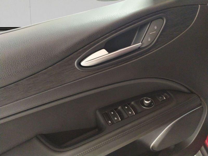 Alfa Romeo Stelvio 2.2 t Executive Q4 190cv auto my19