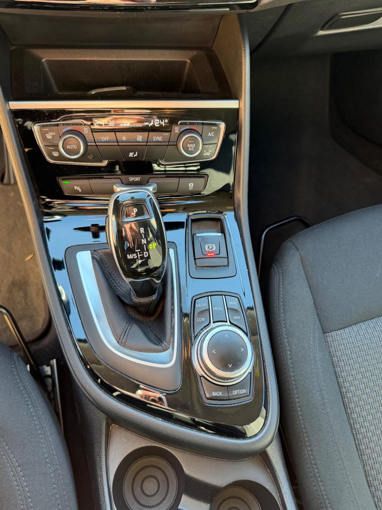 Bmw 2er Active Tourer 220d Sport aut.