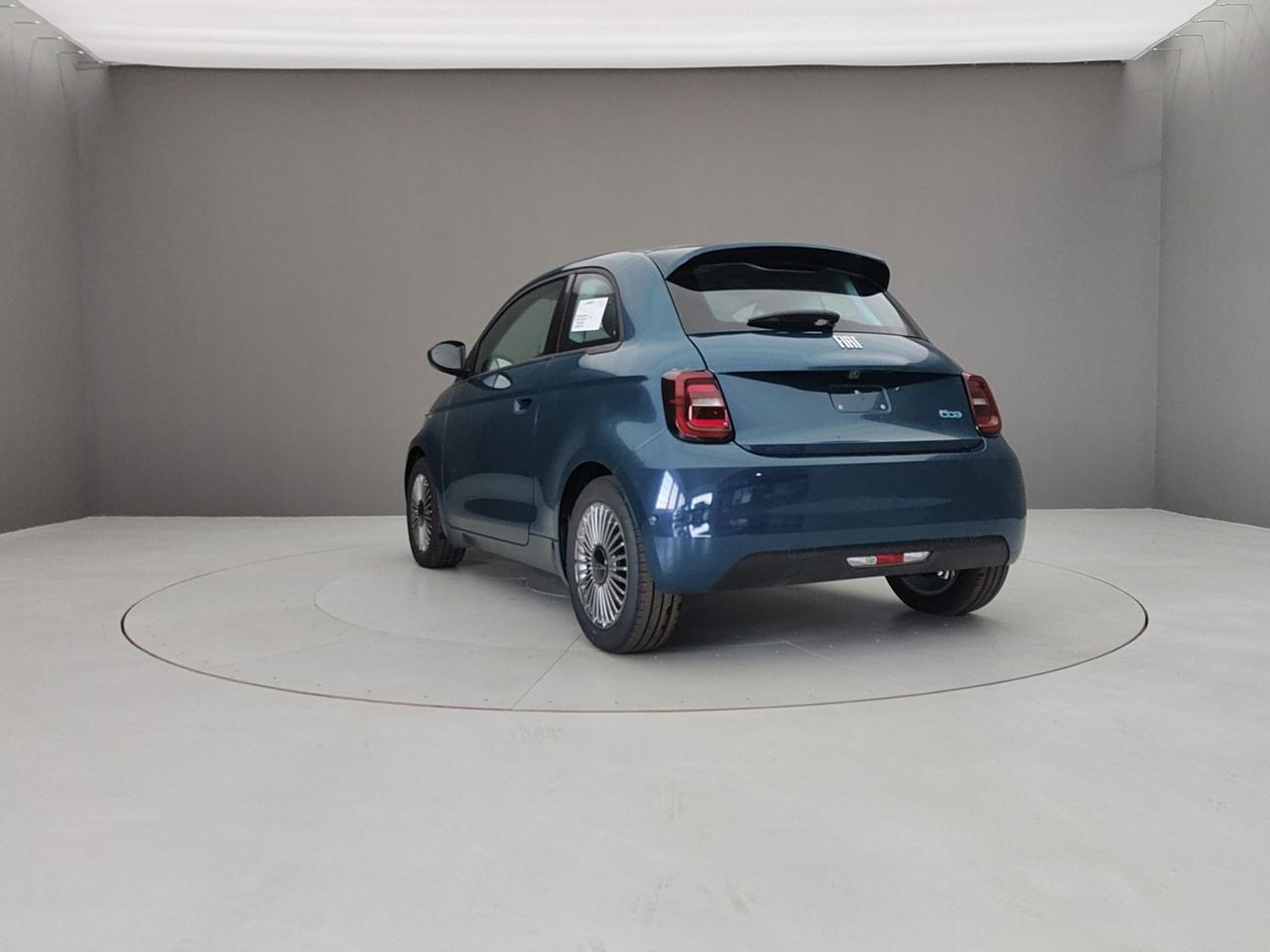 FIAT 500e 500E 118CV 42KW 320KM