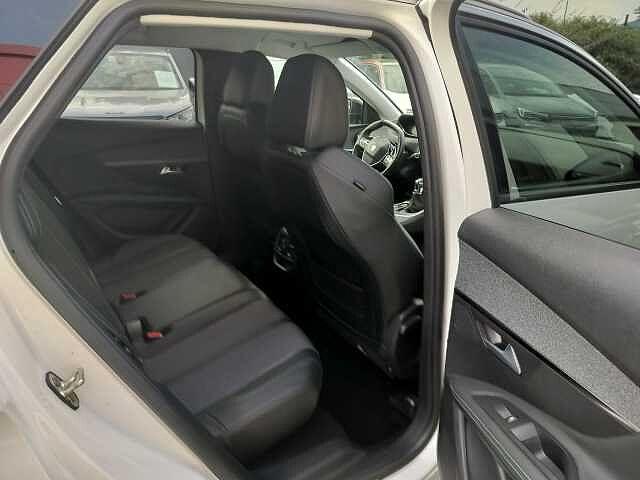 Peugeot 3008 BlueHDi 130 S&S Allure Pack