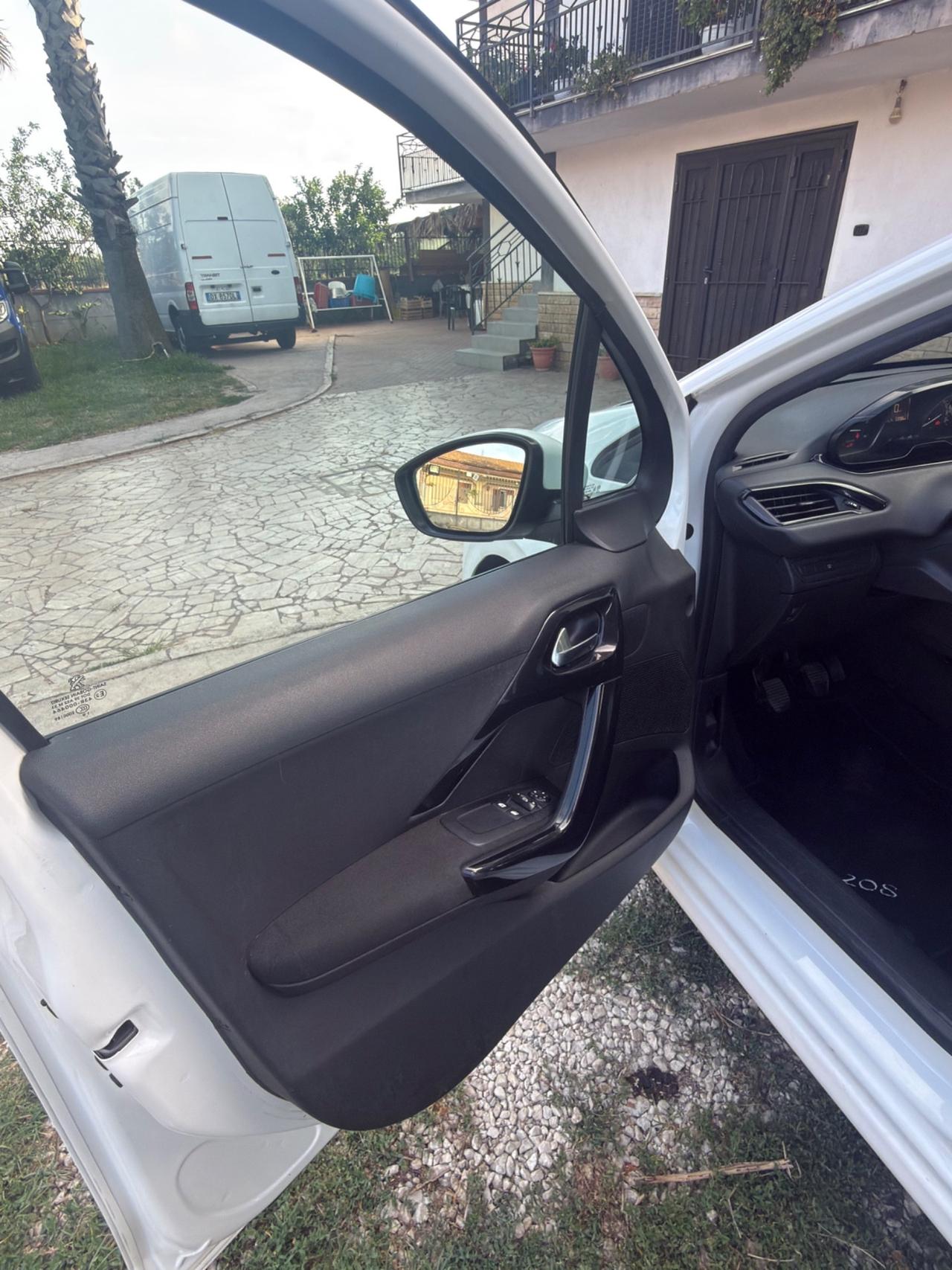 Peugeot 208 BlueHDi 75 5 porte Active