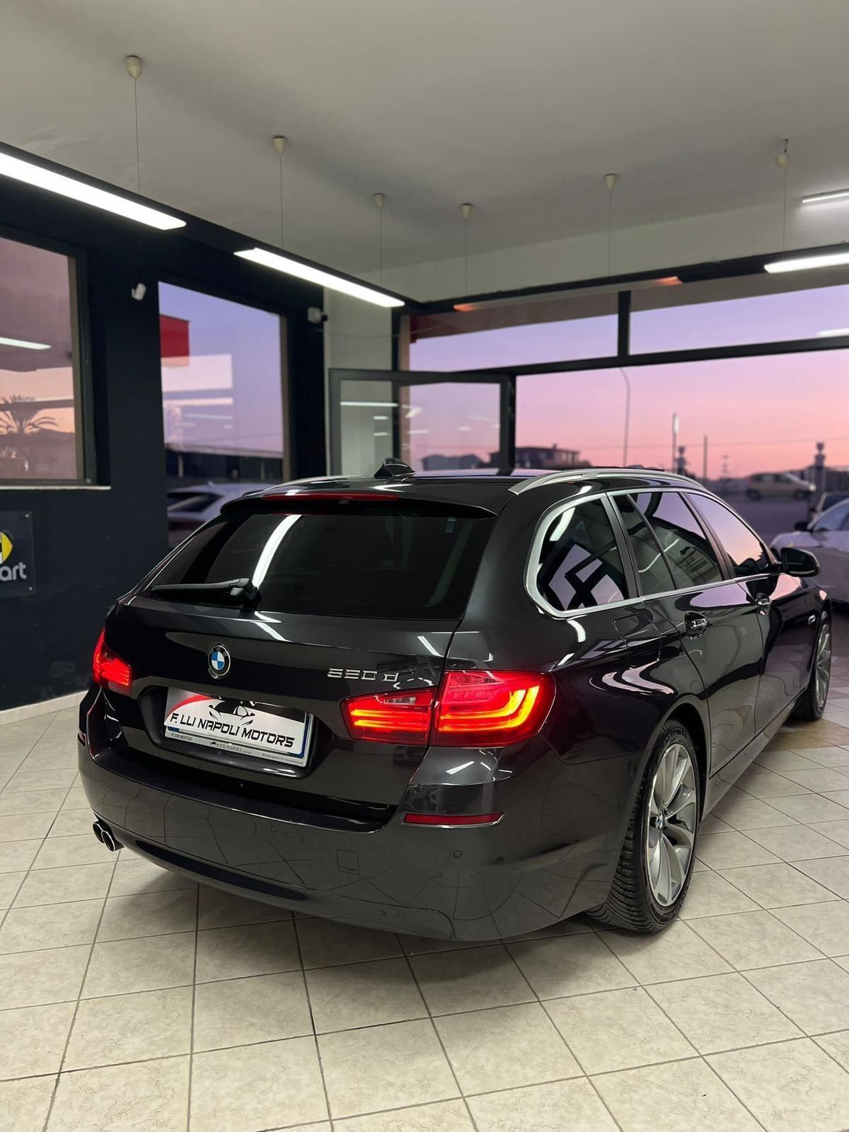 Bmw 520 520d xDrive Touring Luxury