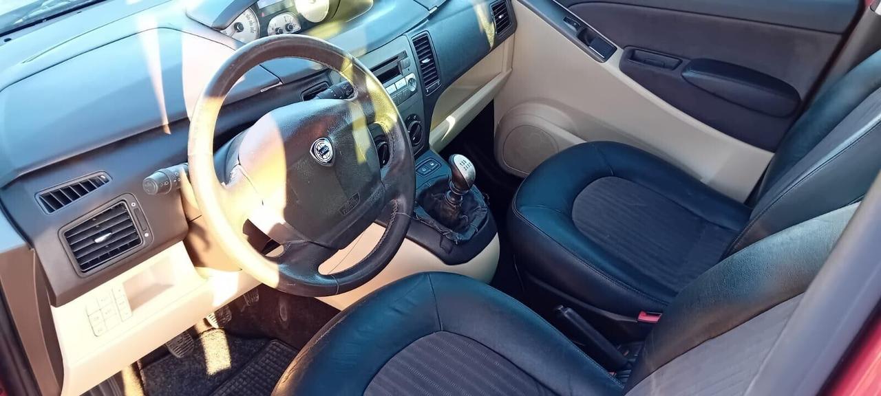 Lancia MUSA 1.4 16V Platino Plus